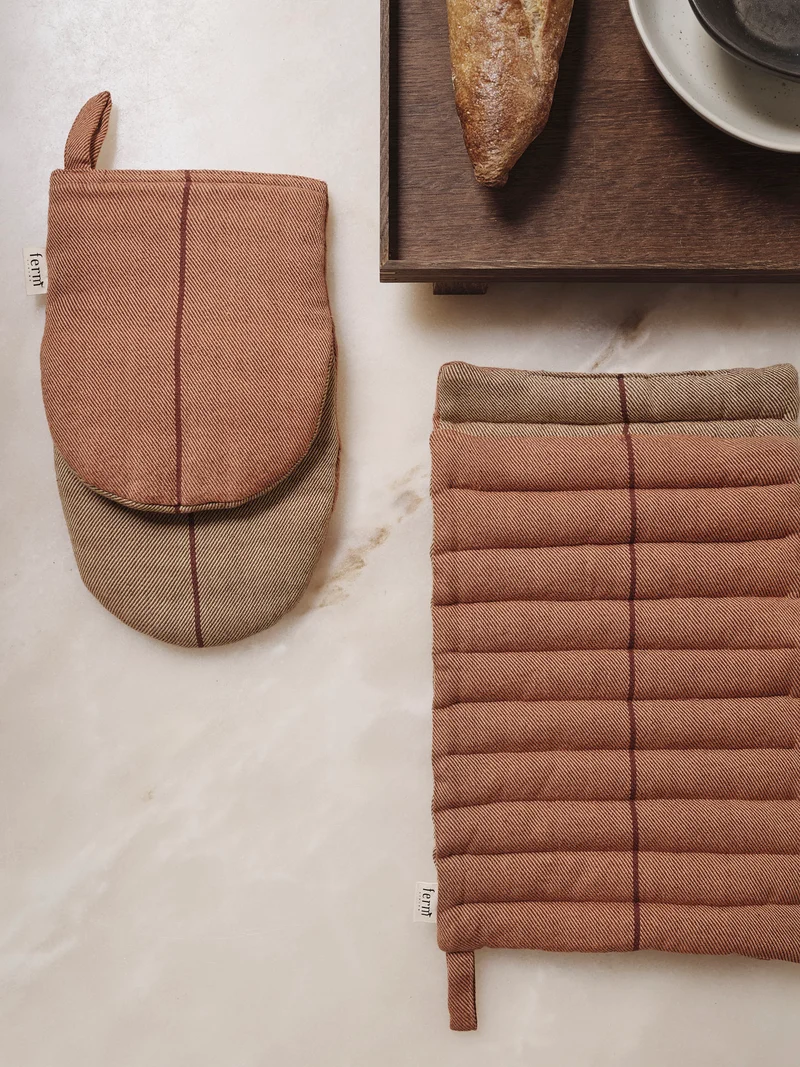 Ito Oven Mitt - Hazel