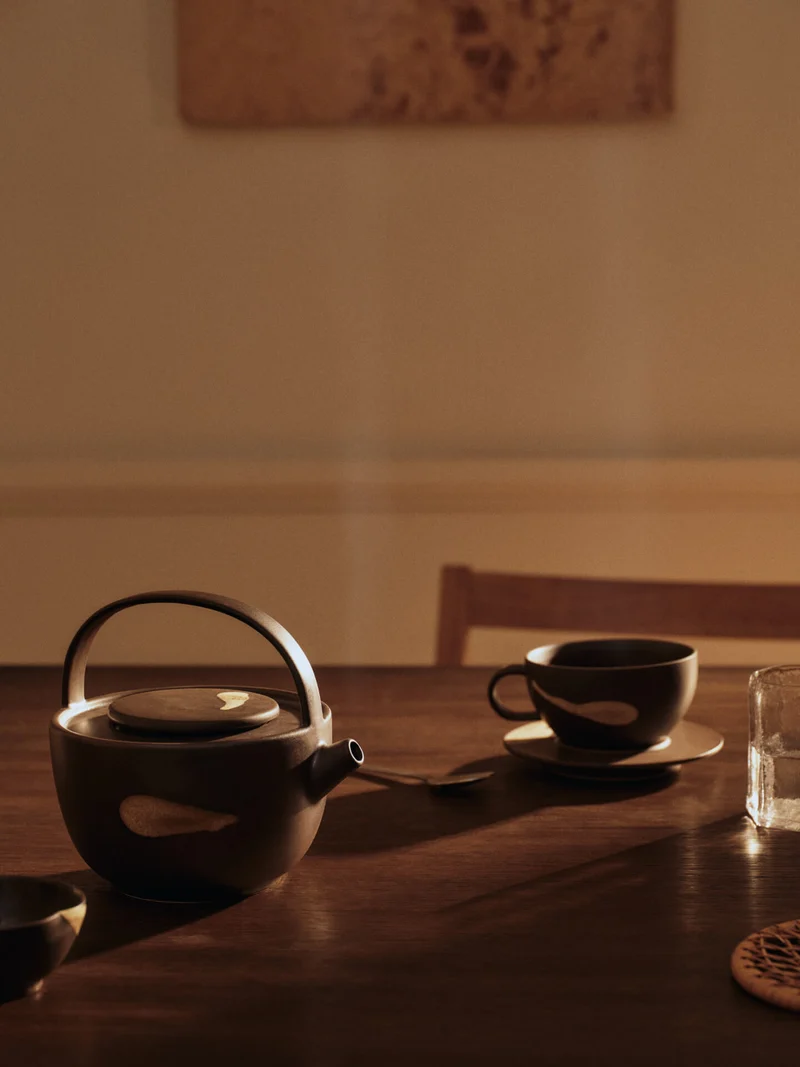 Koyo Teapot - Dark Brown/Buff