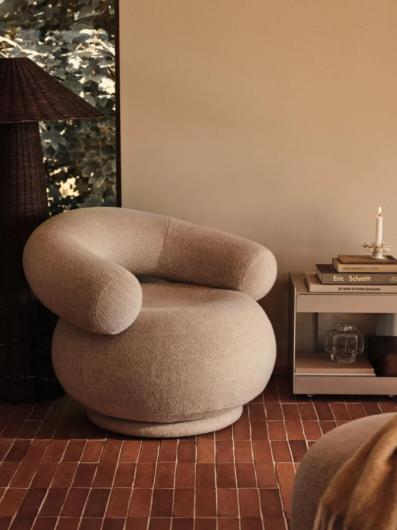 Orbo Lounge Chair - Soft Alpaca - Natural