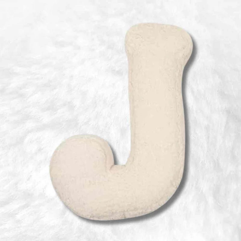 Coussin Lettre J