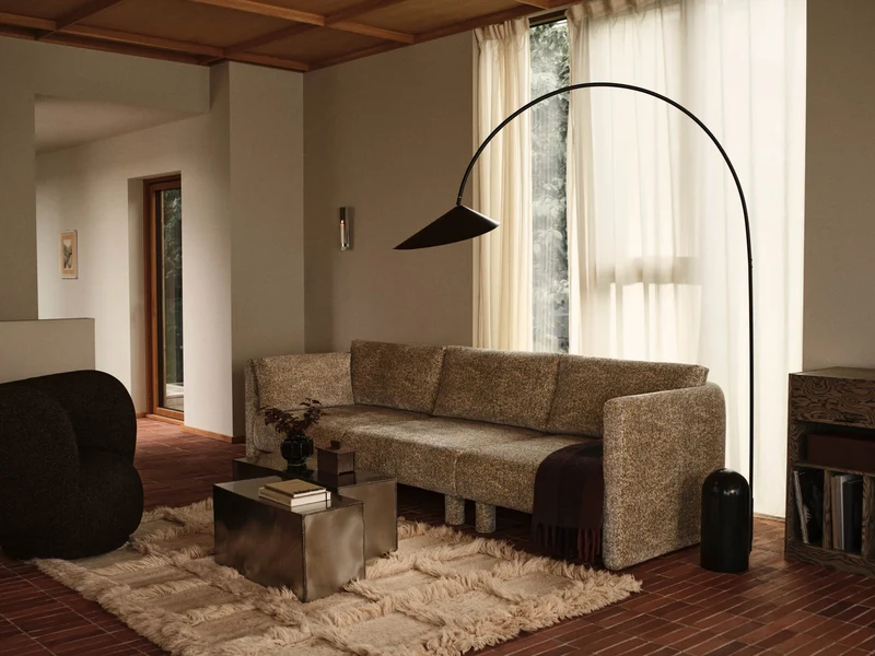 Dase Sofa Center - Poppy Velvet - Butter/Black
