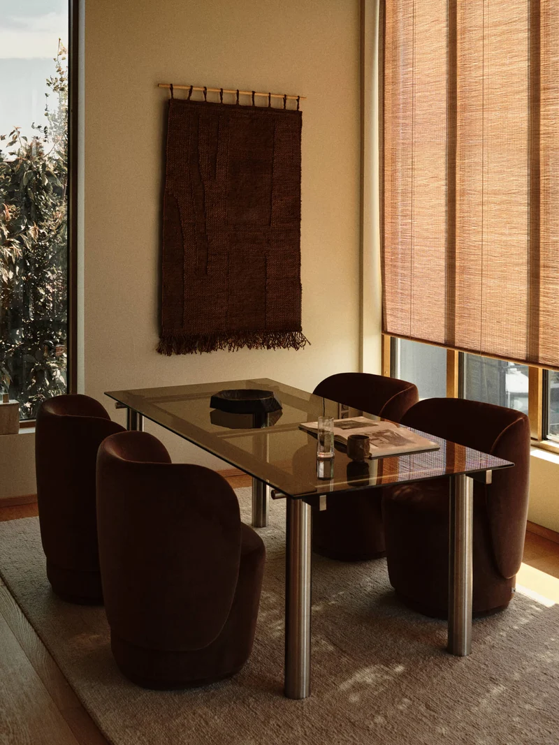 Rico Club Chair - Swivel - Rich Velvet - Coffee