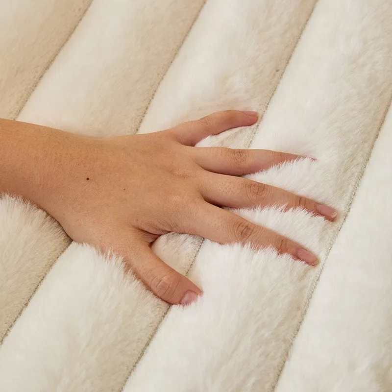 Housse de Canapé EasyCover Fausse Fourrure