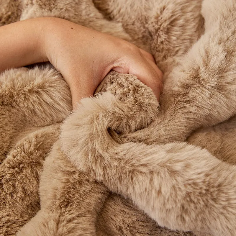 Housse de Canapé EasyCover Fausse Fourrure Molletonnée
