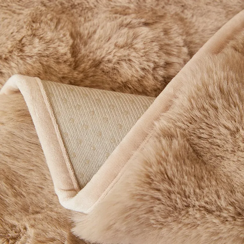 Housse de Canapé EasyCover Fausse Fourrure Molletonnée