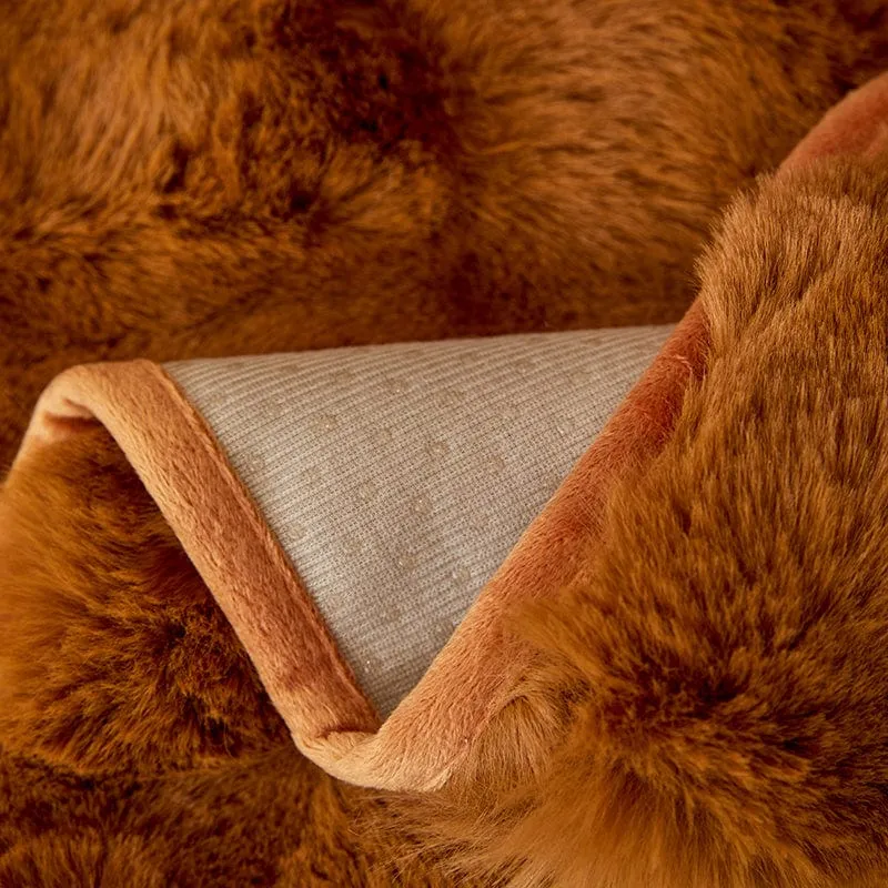Housse de Canapé EasyCover Fausse Fourrure Molletonnée