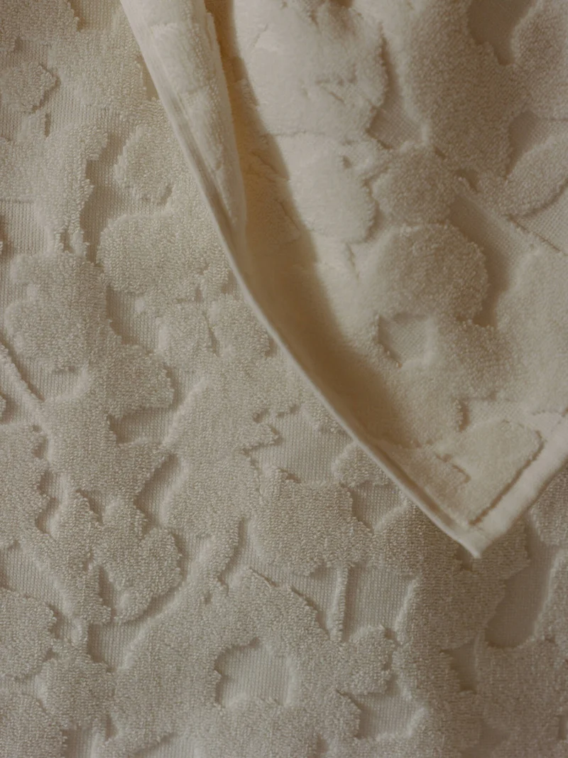 Cilla Bath Towel - Off-White