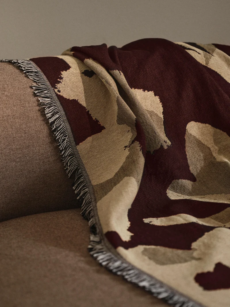 Cilla Tapestry Blanket - Dark Pecan