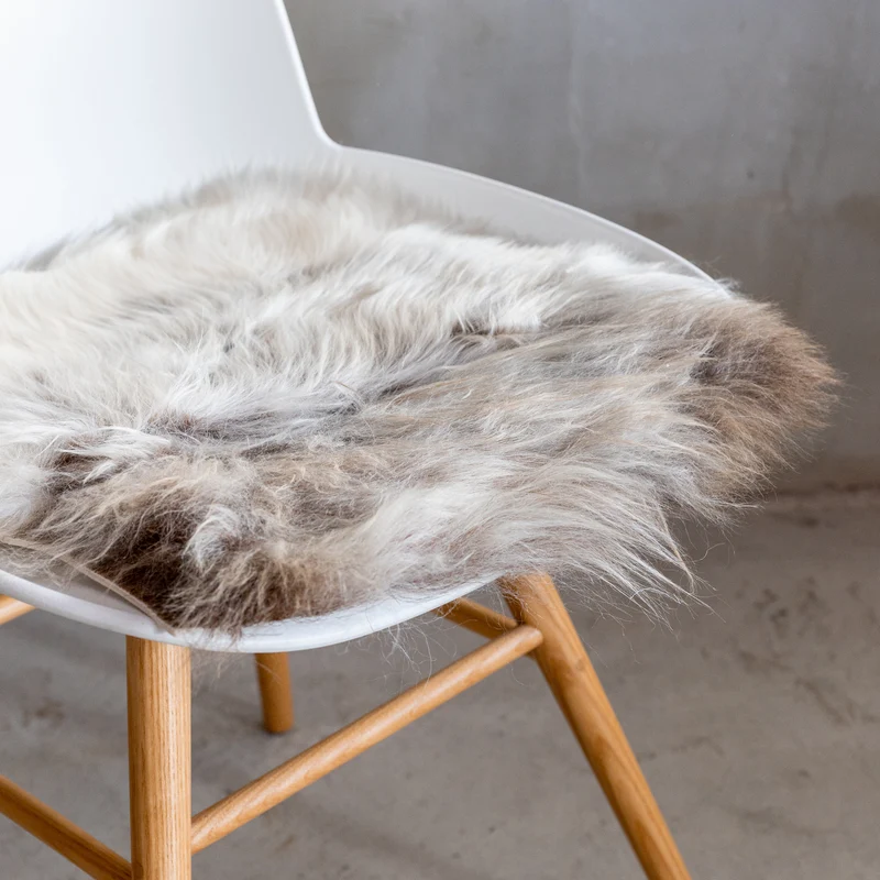 Coussin de chaise peau de mouton Texel gris chiné