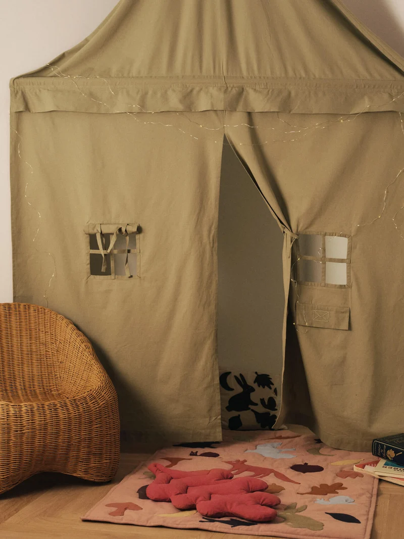 Settle Corner Curtain - Elm Green