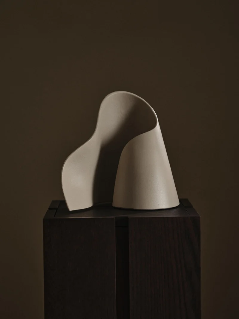 Oyster Table Lamp - Light Cashmere