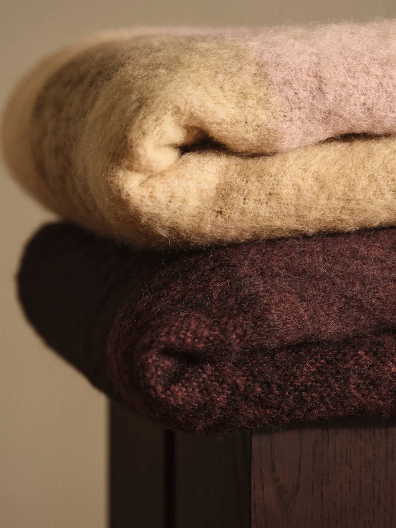 Blur Mohair Blanket - Dark Chocolate/Oxide Red