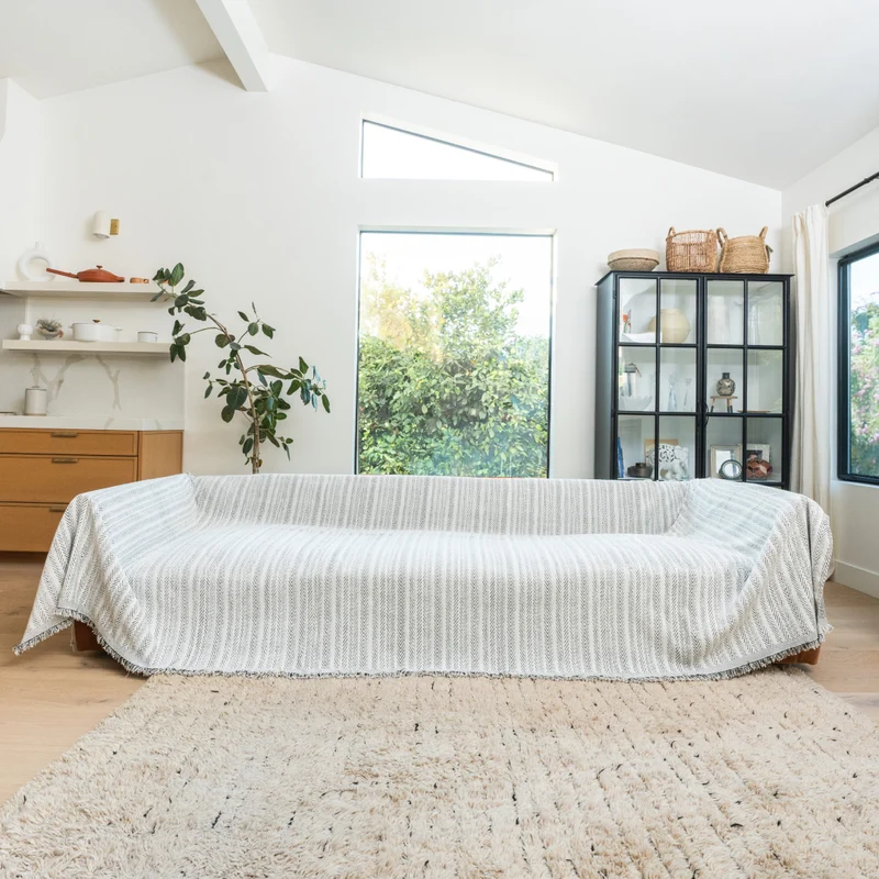 Magic Sofa Blanket - Lena Herring