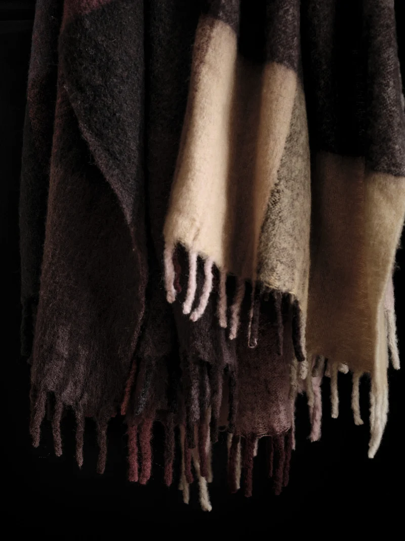 Blur Mohair Blanket - Butter/Pale Rose