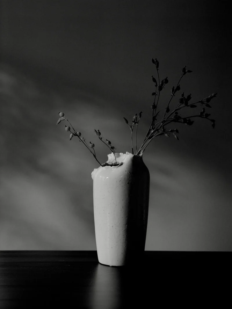 Tereo Tall Vase - Off-White Speckle