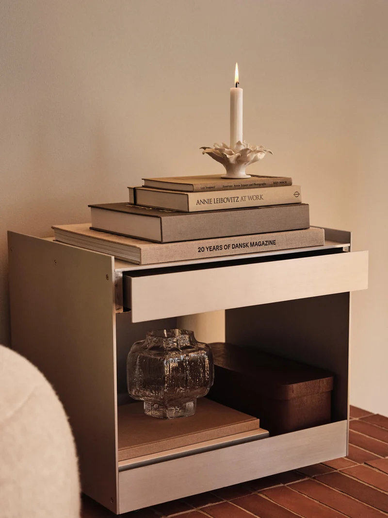 Lager Low Trolley with Drawer - Aluminium