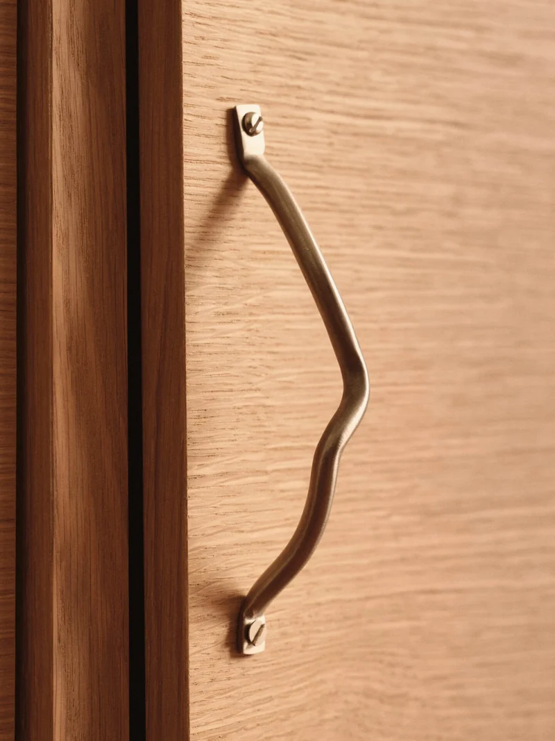 Curvature Handle - Stainless Steel