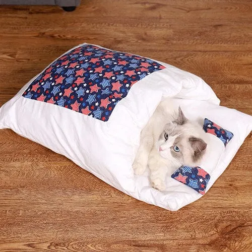 Lit douillet semi-fermé pour chat et petits animaux