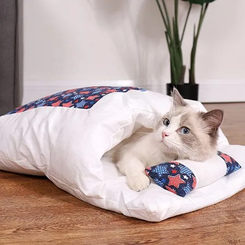 Lit douillet semi-fermé pour chat et petits animaux