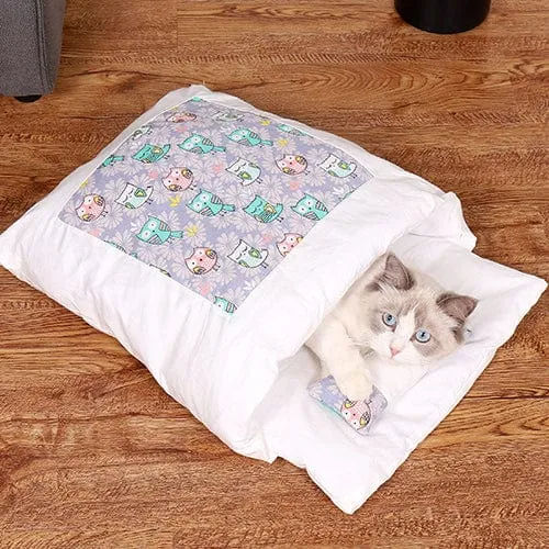 Lit douillet semi-fermé pour chat et petits animaux
