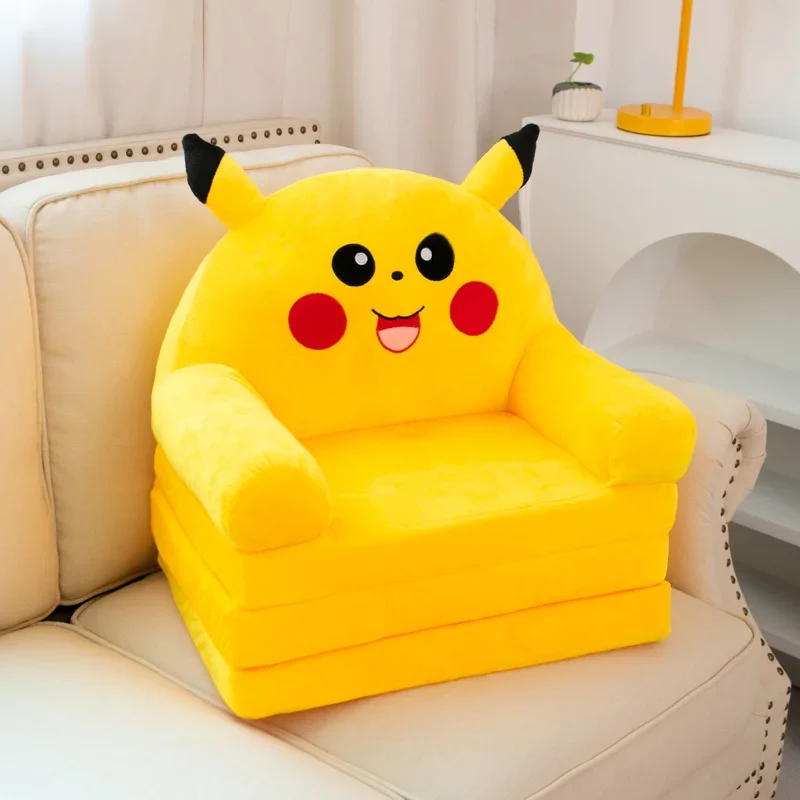 Coussin bébé assis peluche