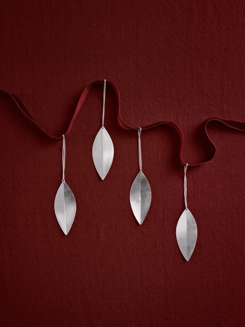 Leaf Ornaments - Set of 4 - Silver