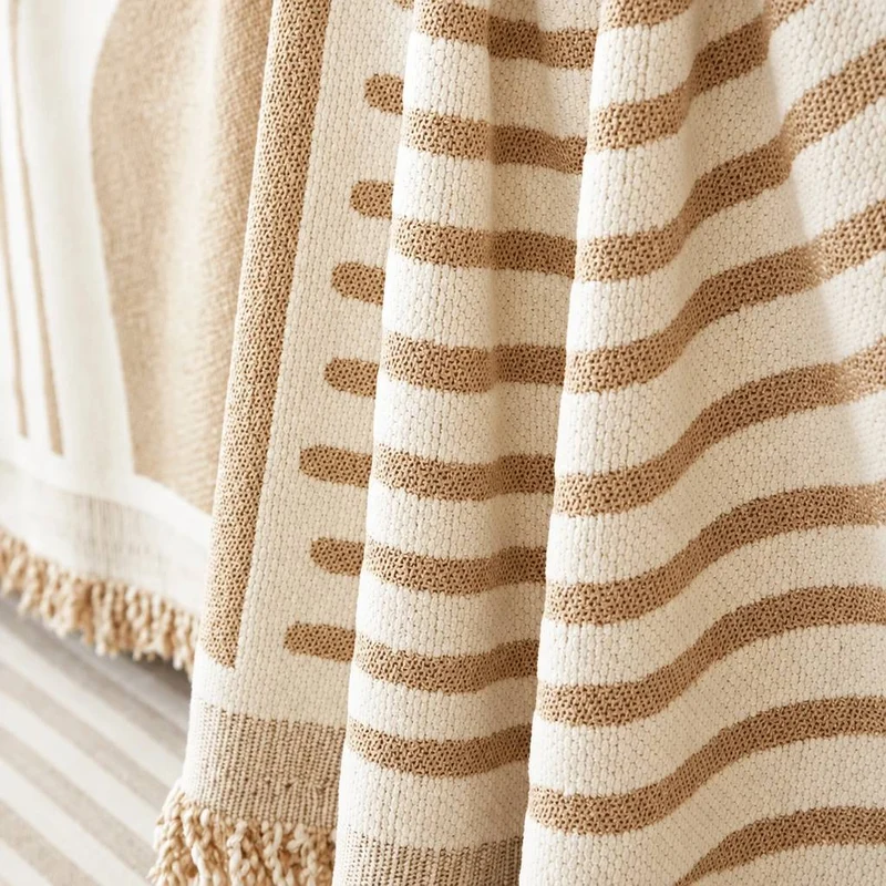 Plaid pour Canapé à Motifs Ondulés - Couverture Décorative Douce et Élégante