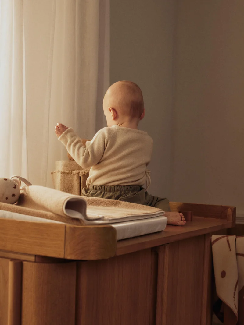 Tilu Changing Unit - Natural Oak