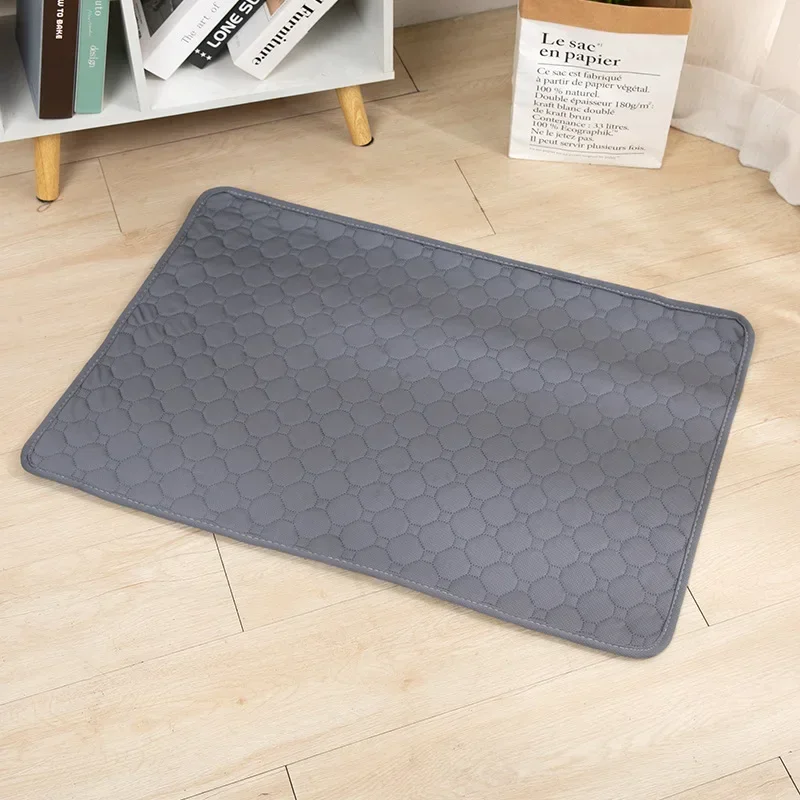 Tapis de protection imperméable, absorbant, antidérapant et anti griffes pour chiens et chats