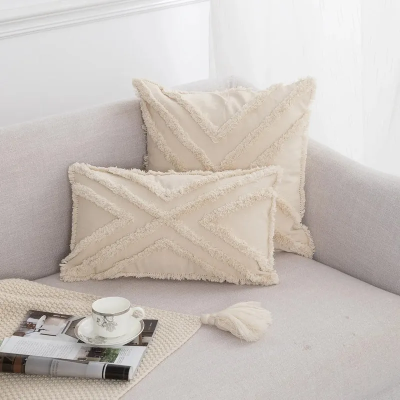 Coussin boheme chic tufté à franges