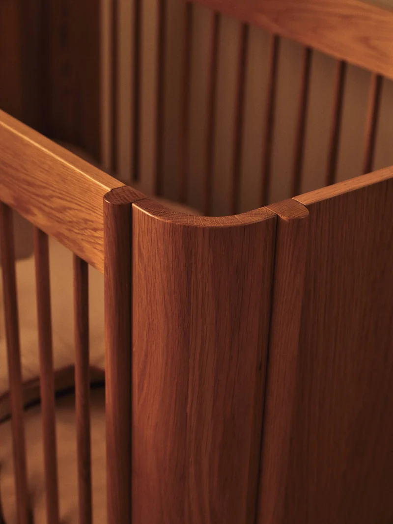 Tilu Baby Cot - Natural Oak