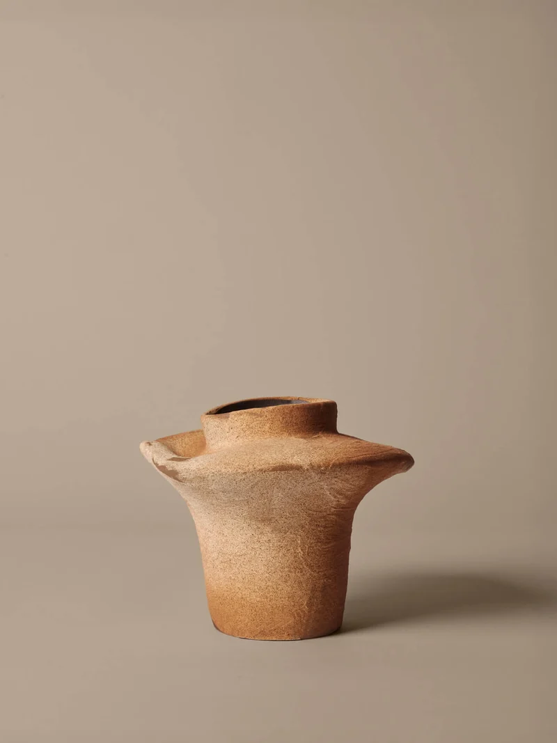Evio Vase - Small - Burnt Umber