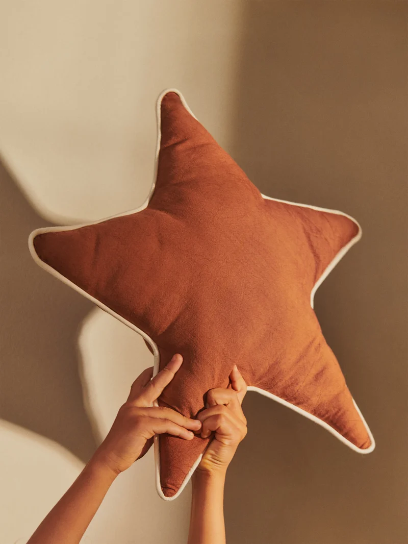 Star Cushion - Brown Clay