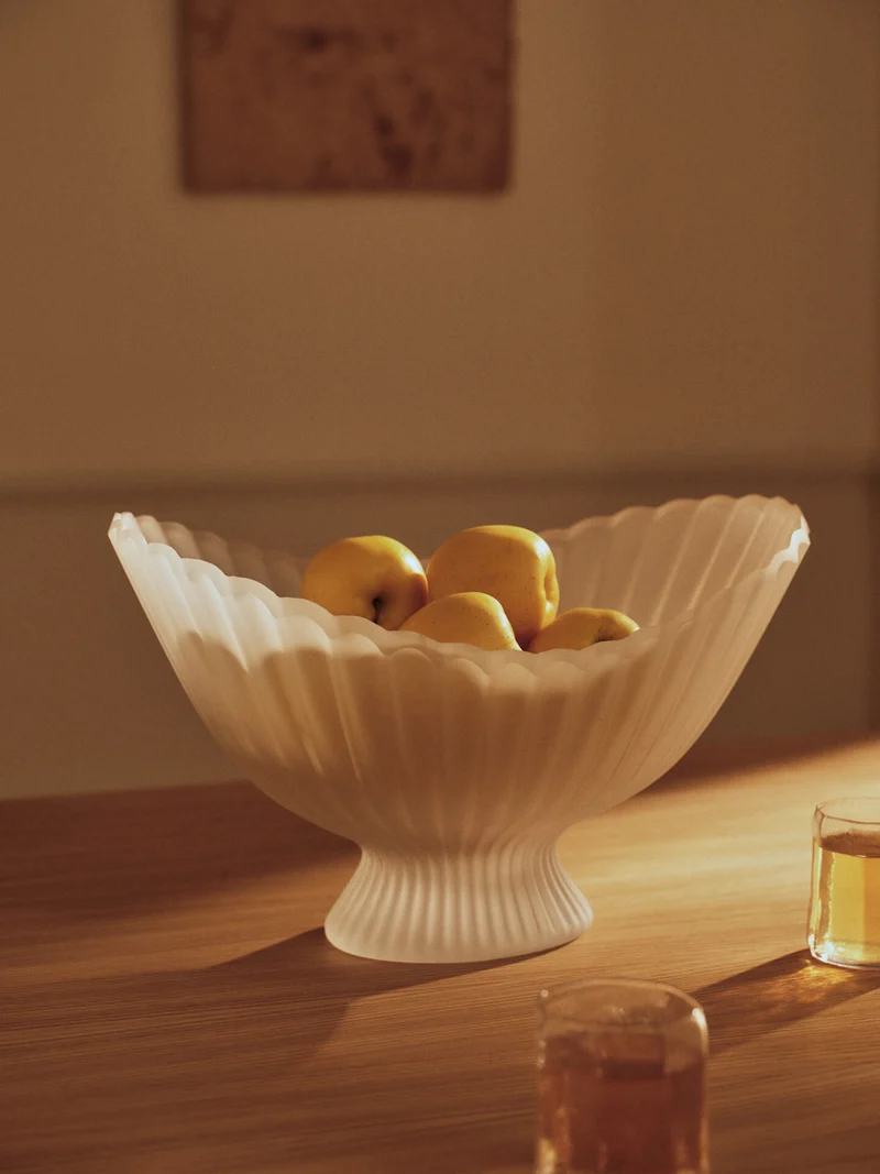 Fountain Glass Centrepiece - Frosted