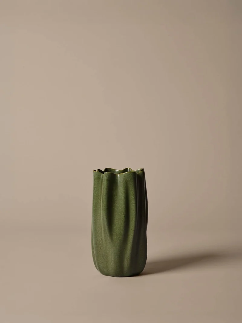 Nium Vase - Dark Sage