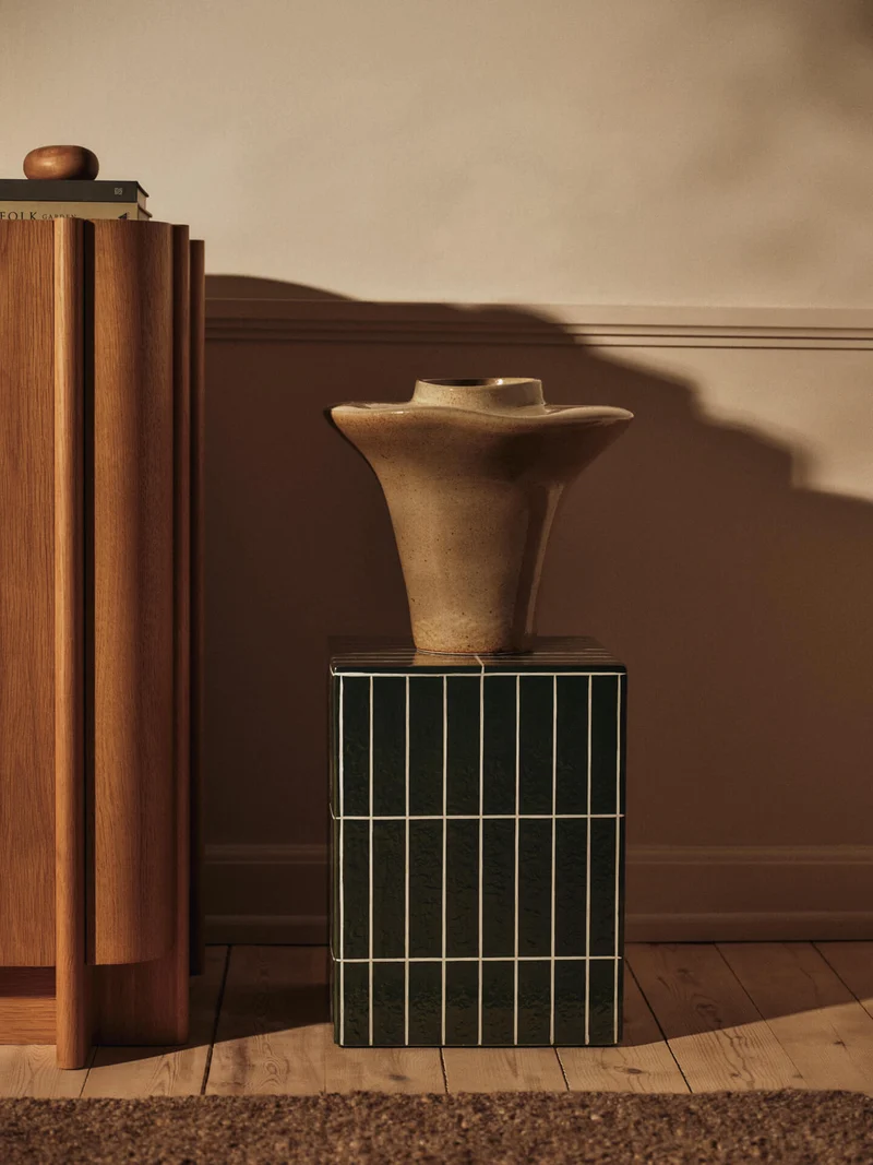 Evio Vase - Large - Elm Green