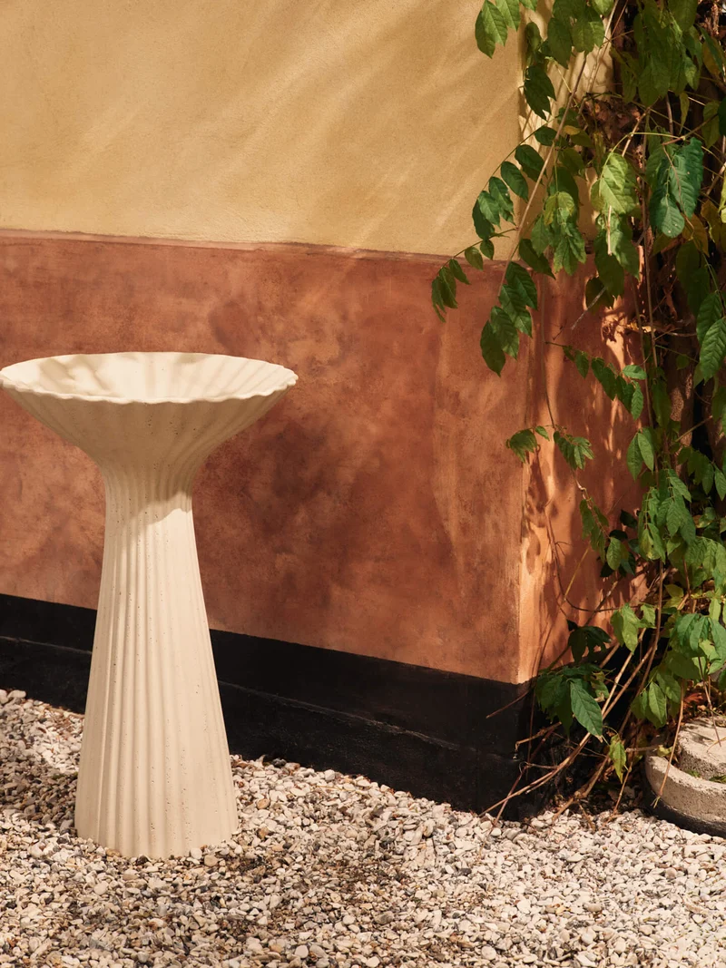 Fountain Pedestal Bowl - Ivory