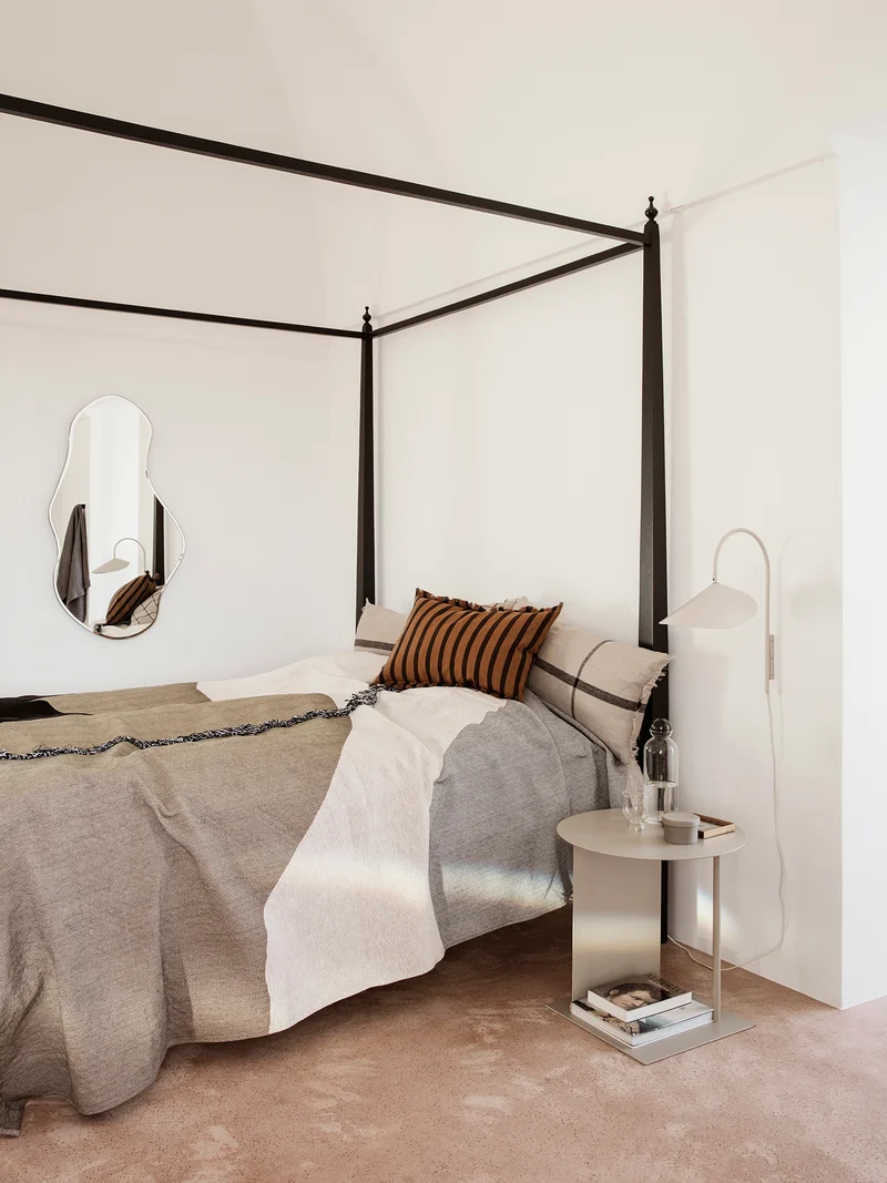 Vista Bedspread - Sand