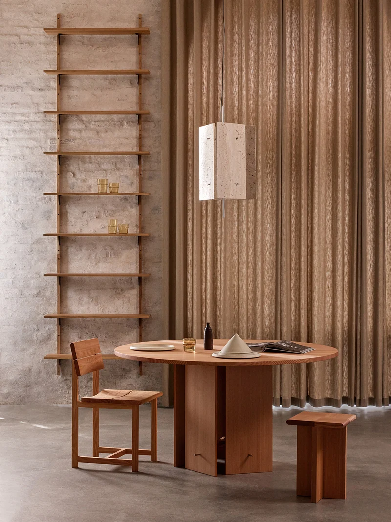 Aukko Dining Table - Ø140 - Douglas Fir