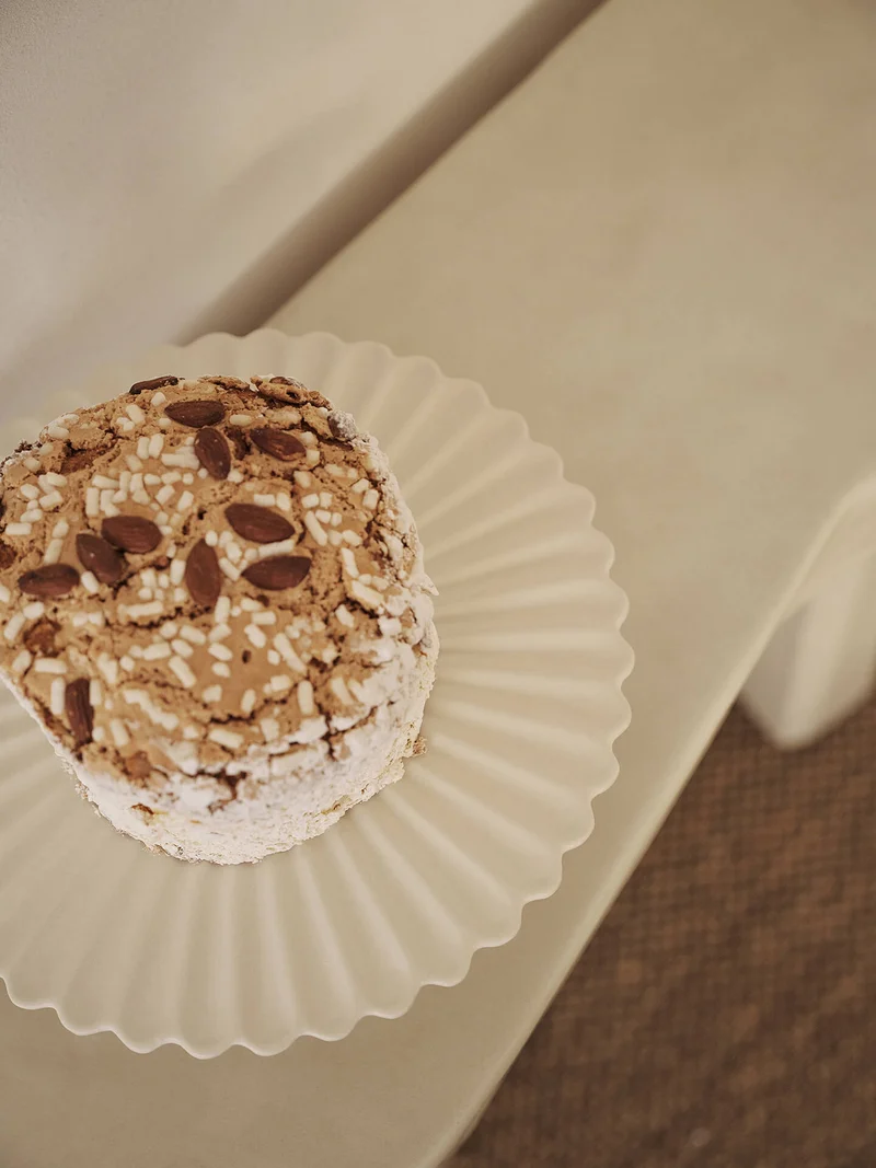 Fountain Cake Stand - Off-White