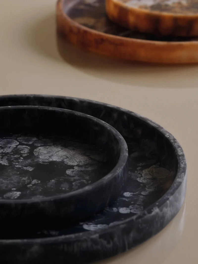 Mist Round Tray - Charcoal