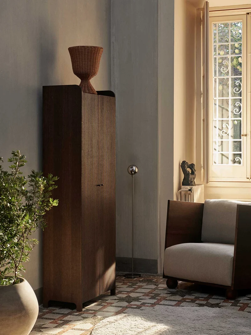 Sill Cupboard - Tall - Dark Stained Oak