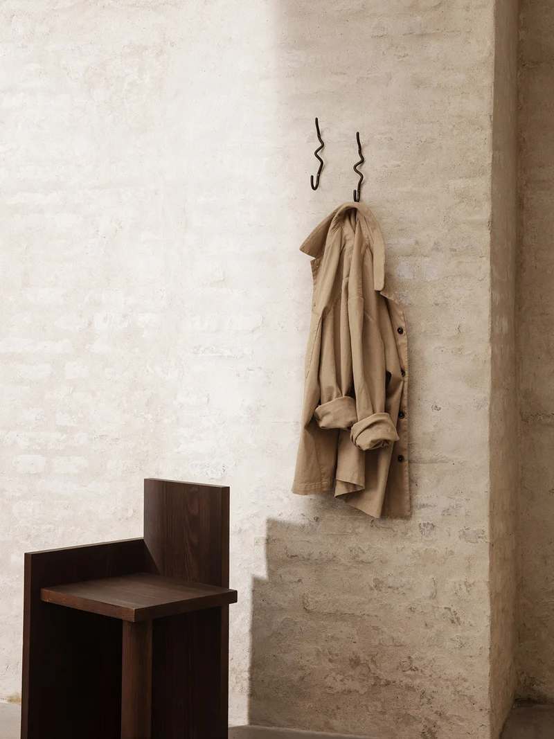 Curvature Hook - Black Brass