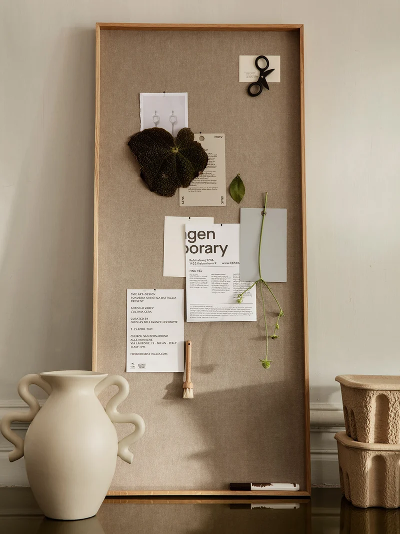 Scenery Pinboard - Narrow - Natural Oak
