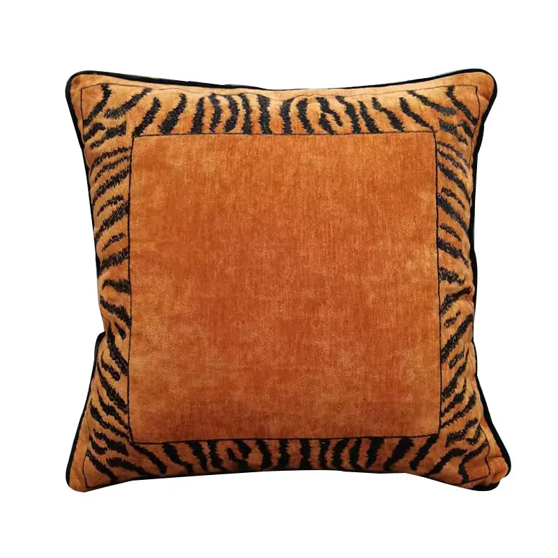 Housse de Coussin Luxe Brodé PINE