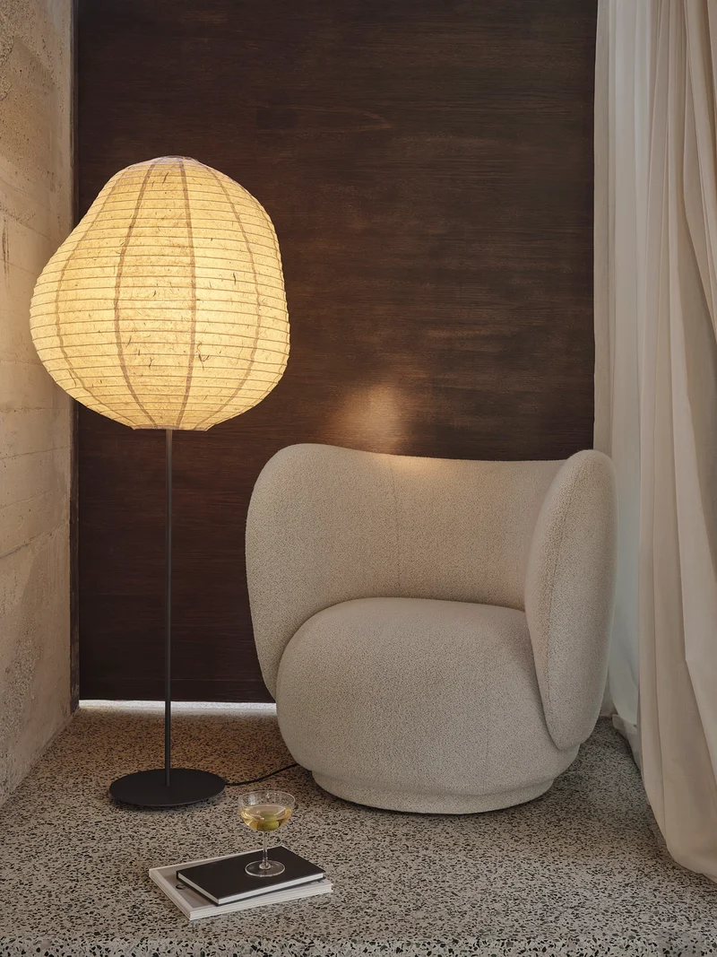Kurbis Floor Lamp - Tall - Black/Natural