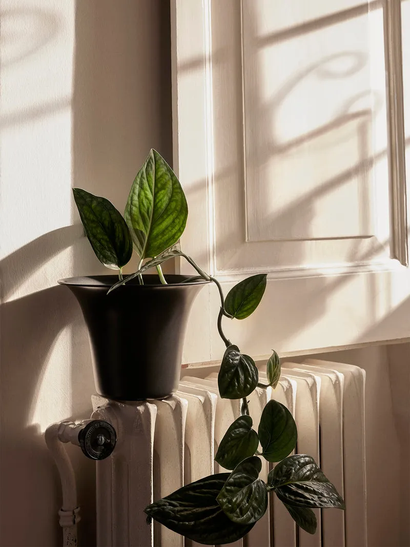 Spun Alu Pot - Blackened Aluminium