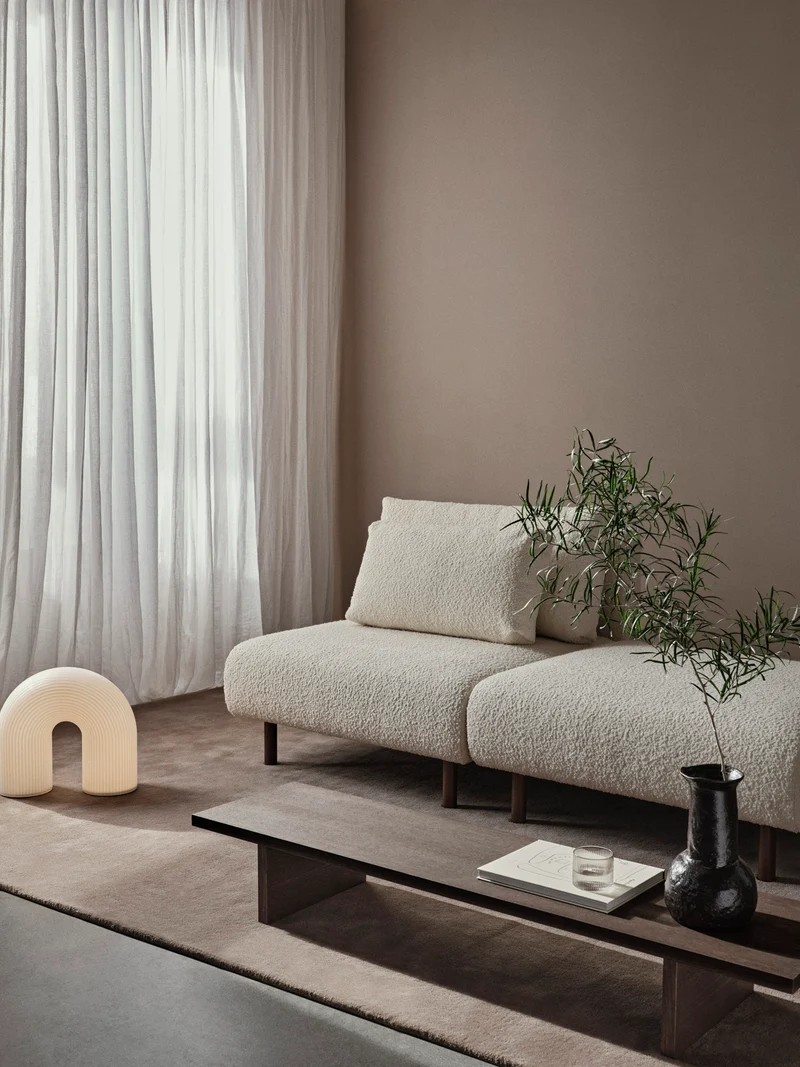 Vuelta Floor Lamp - White
