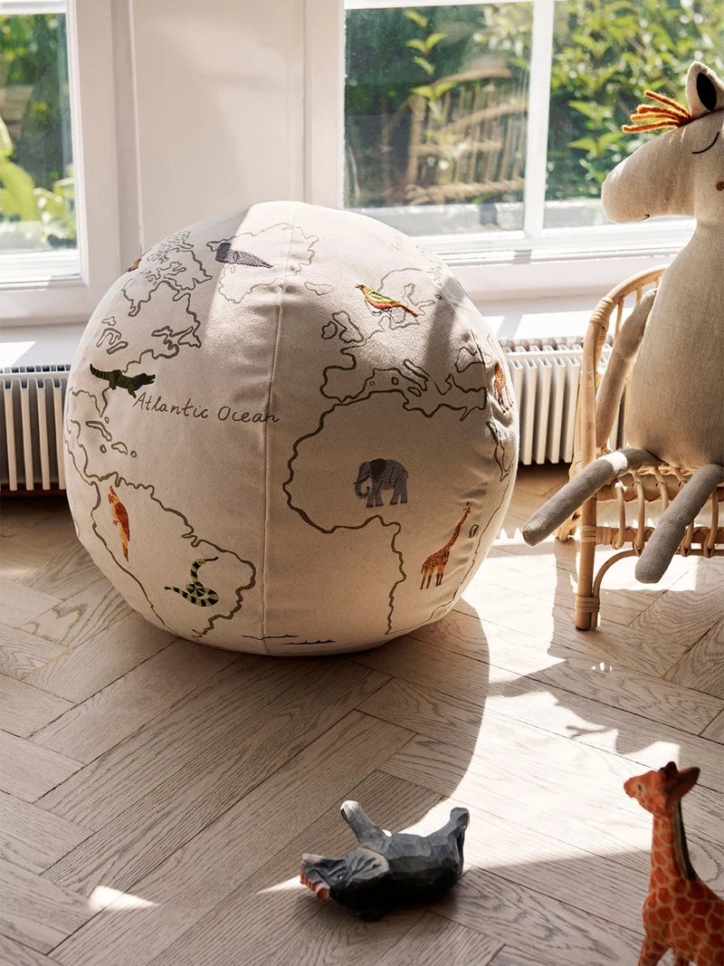 The World Pouf - Off-white