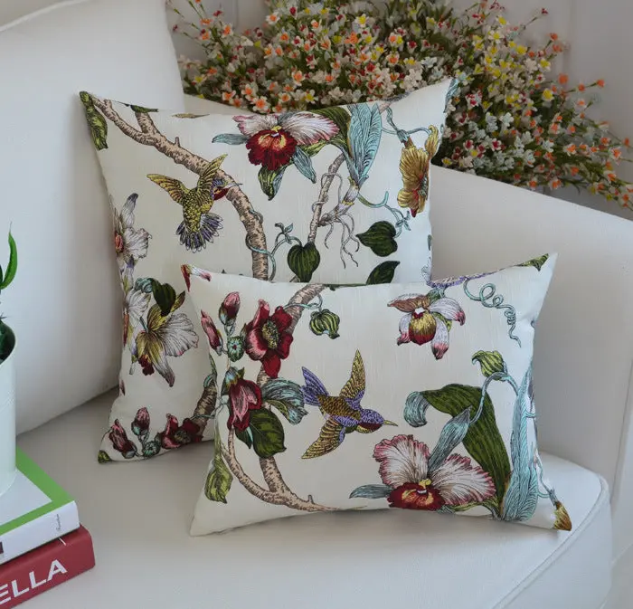 Housse de Coussin Brodée JACQAR